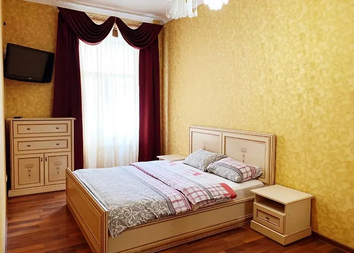 Classic Apartment In Deribasovskay